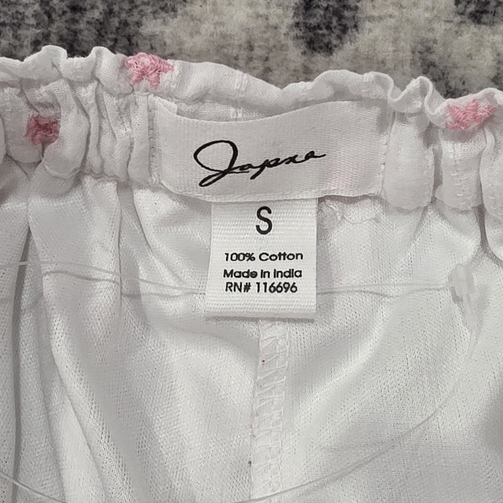 Japna White Ruffled Shorts with Pink Floral Pattern. Size S - Picture 2 of 5